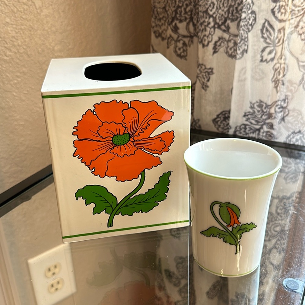 Vintage Seven Seas retro tissue box and cup set